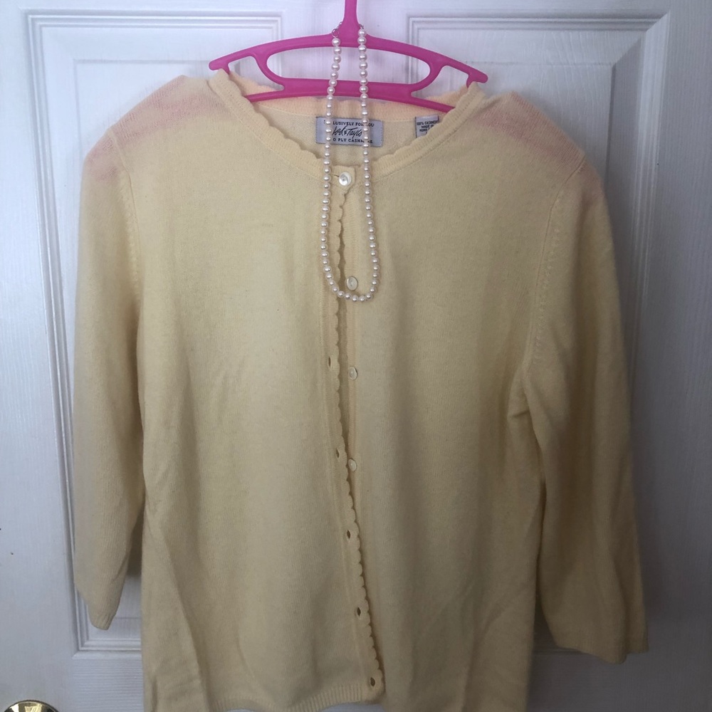 Cashmere sweater, lord & Taylor - Picture 2 of 7